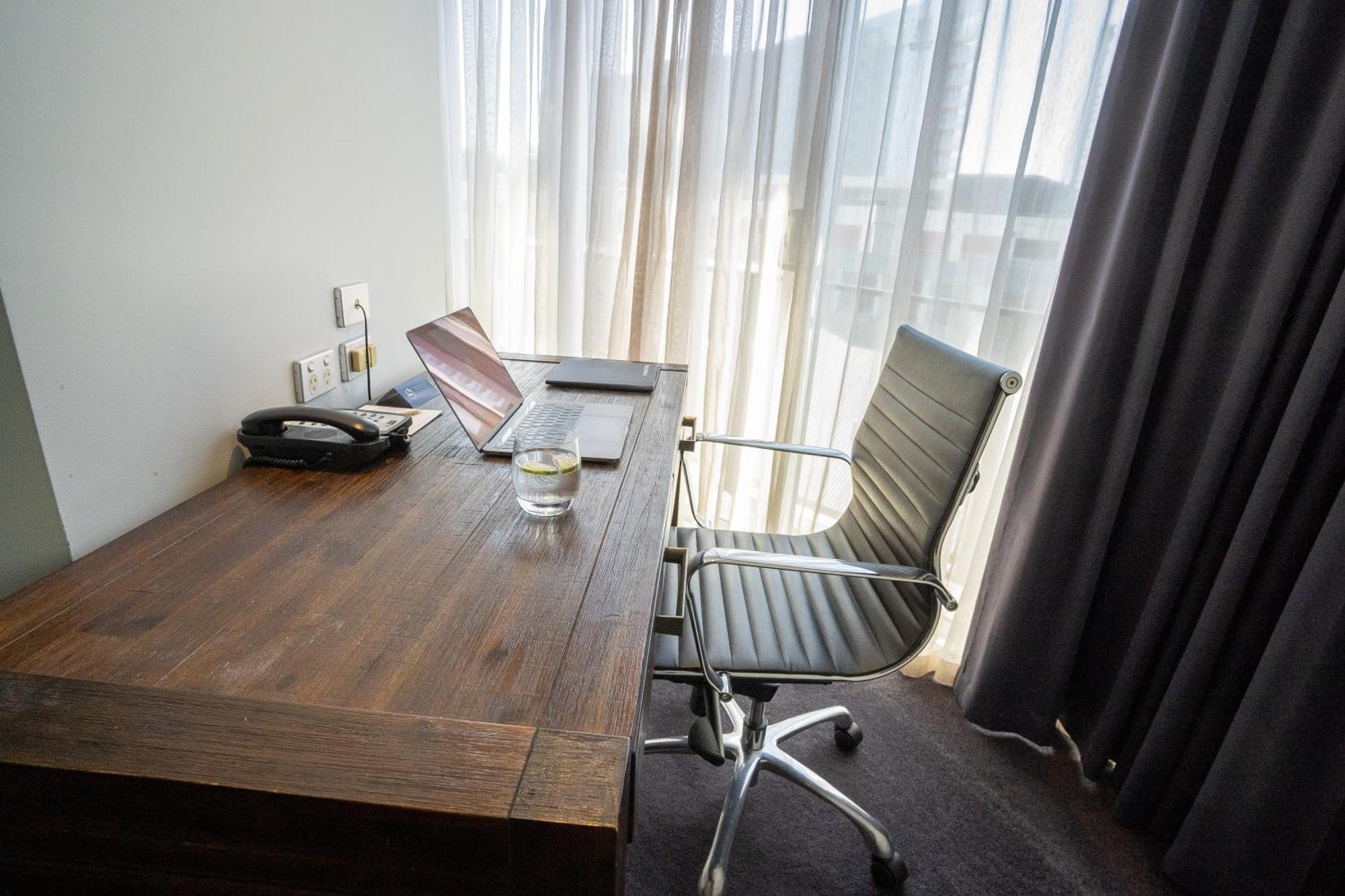 Adelaide Rockford Hotel Екстериор снимка